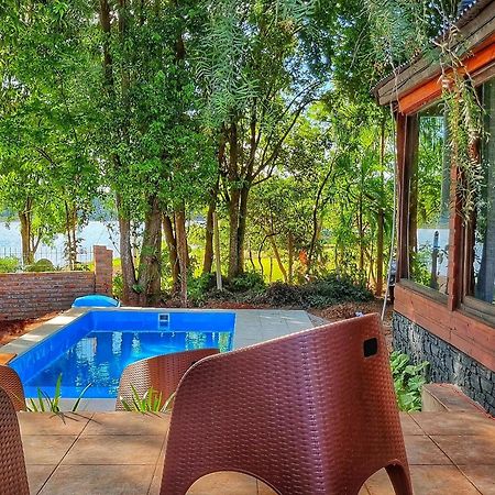 La Casa Del Lago Urugua-I Villa Пуерто Игуасу Екстериор снимка